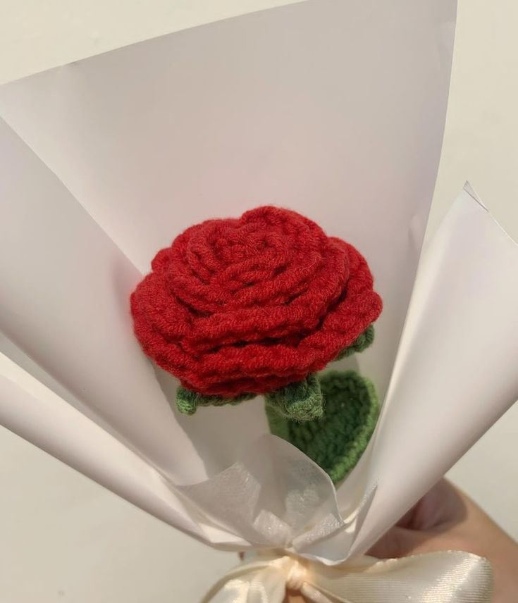 SINGLE ROSE CROCHET